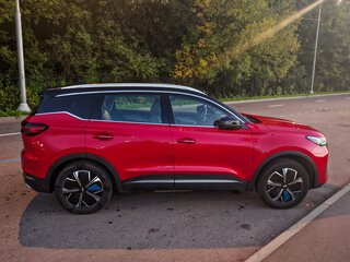 2023 Chery Tiggo 7 Pro Plug-in Hybrid, красный, 2285000 рублей, вид 4