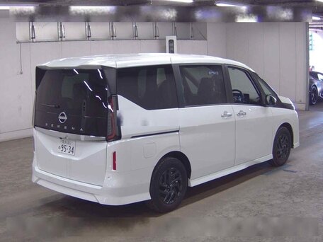 2026 Nissan Serena VI (C28) Рестайлинг, белый, 3312555 рублей, вид 3