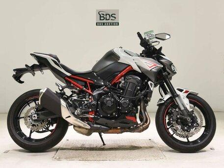 2021 Kawasaki Z 900, белый, 1077000 рублей, вид 2