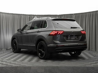 2021 Volkswagen Tiguan II Рестайлинг, серый, 3340000 рублей, вид 4