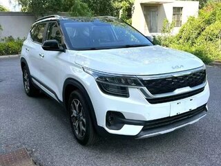 2022 Kia KX3, белый, 1610000 рублей, вид 2