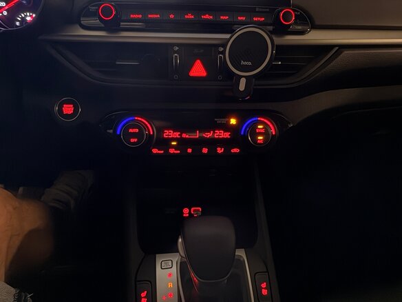 2021 Kia K3 II, белый - вид 15