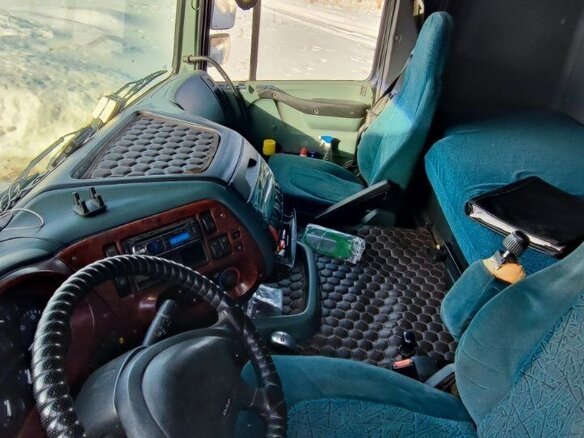 2005 DAF 95XF, чёрный, 2000000 рублей - вид 13