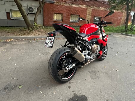 2022 BMW S 1000 R, красный, 1650000 рублей, вид 3