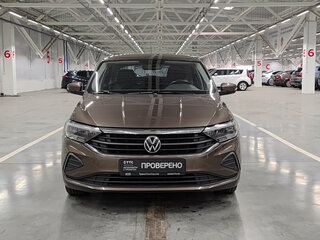 2021 Volkswagen Polo VI, коричневый, 1680000 рублей, вид 2