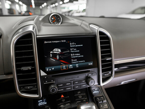 2017 Porsche Cayenne Diesel II Рестайлинг (958), белый, 4100000 рублей - вид 18