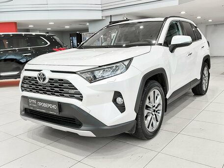 2020 Toyota RAV4 V (XA50), белый, 2550000 рублей, вид 1