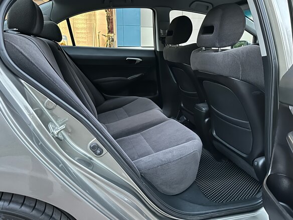 2008 Honda Civic VIII Рестайлинг, серый, 990000 рублей - вид 9