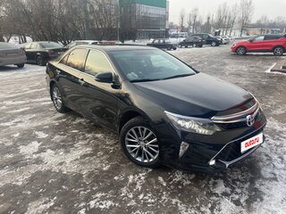 2017 Toyota Camry VII (XV50) Рестайлинг 2, чёрный, 2290000 рублей, вид 3