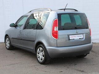 2012 Skoda Roomster I Рестайлинг, серый, 740000 рублей, вид 5