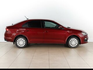 2022 Skoda Rapid II, красный, 1875000 рублей, вид 2
