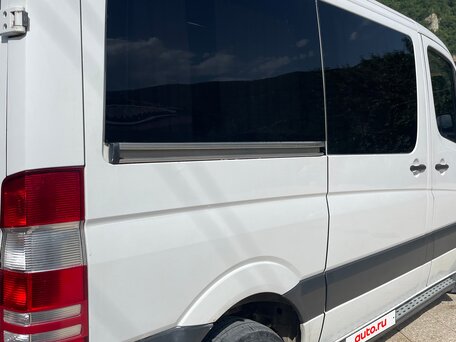 2013 Mercedes-Benz Sprinter, белый, 1900000 рублей, вид 2