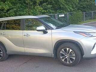 2023 Toyota Highlander IV (XU70), серебристый, 4500000 рублей, вид 4