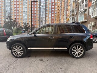2006 Volkswagen Touareg I, чёрный, 750000 рублей, вид 4