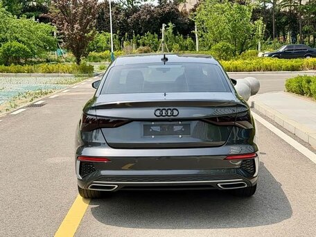 2023 Audi A3 35 TFSI Long IV (8Y), серый, 2290000 рублей, вид 4