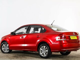 2016 Volkswagen Polo V Рестайлинг, красный, 999000 рублей, вид 4