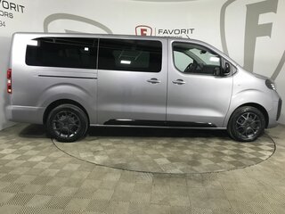 2025 Opel Zafira Life XL I Рестайлинг, серый, 5900000 рублей, вид 4
