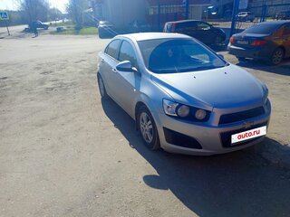 2012 Chevrolet Aveo II, серебристый, 680000 рублей, вид 1