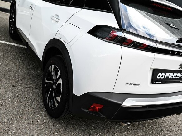 2021 Peugeot 2008 II, белый, 1829000 рублей - вид 7
