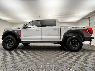 2026 Ford F-150 Raptor SuperCrew Raptor XIV Рестайлинг, белый, 20951450 рублей, вид 3