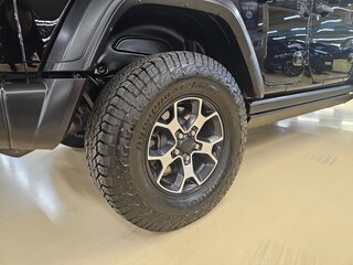2022 Jeep Wrangler IV (JL), чёрный, 5360999 рублей, вид 5