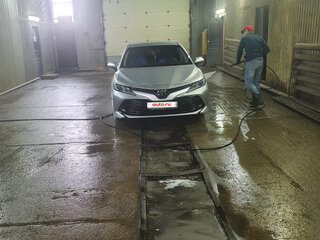 2019 Toyota Camry VIII (XV70), серебристый, 2300000 рублей, вид 5