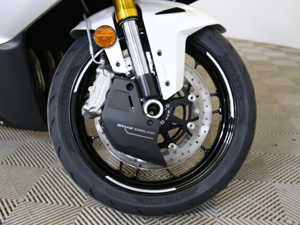 2026 CFMoto 750SR-S, белый - вид 12