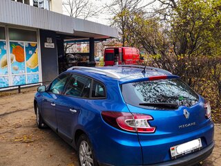 2010 Renault Megane III, синий, 658541 рублей, вид 4