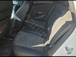 2011 Opel Astra J, белый, 500000 рублей, вид 4