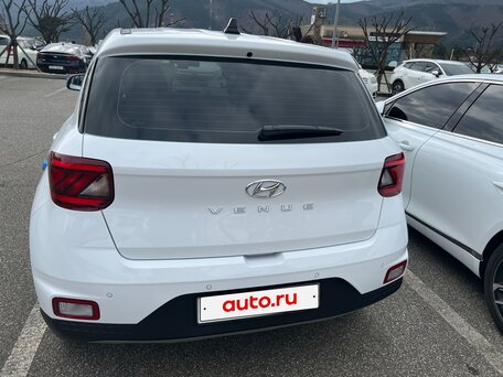 2023 Hyundai Venue I, белый, 1950000 рублей, вид 4