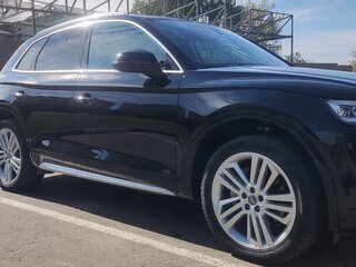 2020 Audi Q5 45 TFSI II (FY), чёрный, 3055000 рублей, вид 3