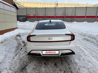 2020 Hyundai Sonata VIII (DN8), белый, 2000000 рублей, вид 4