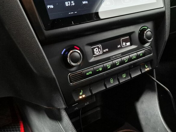 2014 Skoda Rapid I, чёрный, 539000 рублей - вид 14