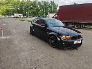2008 BMW 1 серии 130i I (E81/E82/E87/E88) Рестайлинг, чёрный, 2700000 рублей, вид 1