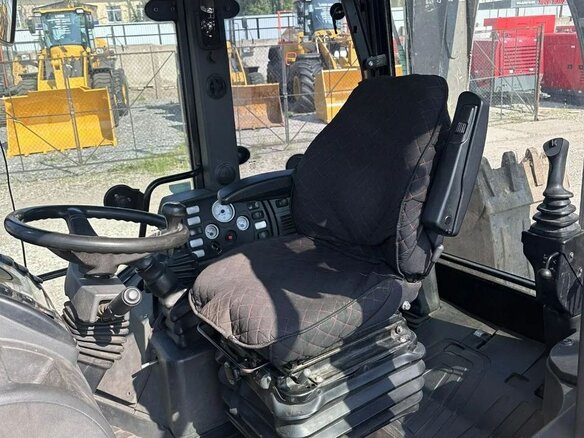 2020 Mecalac TLB990, жёлтый - вид 11
