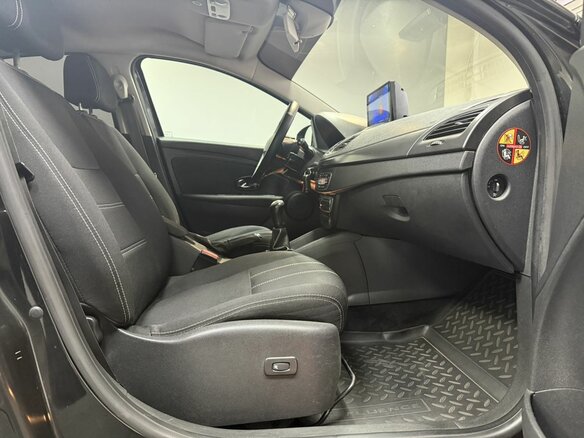 2013 Renault Fluence I Рестайлинг, чёрный, 550000 рублей - вид 18