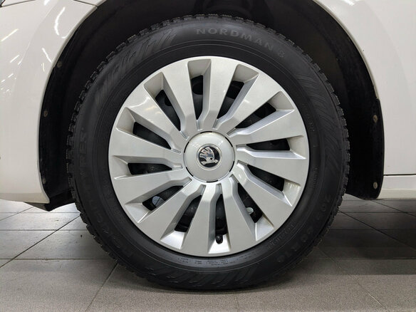 2021 Skoda Octavia IV (A8), белый, 2030000 рублей - вид 11