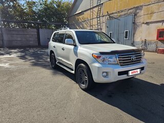 2012 Toyota Land Cruiser 200 Series Рестайлинг 1, белый, 4250000 рублей, вид 2