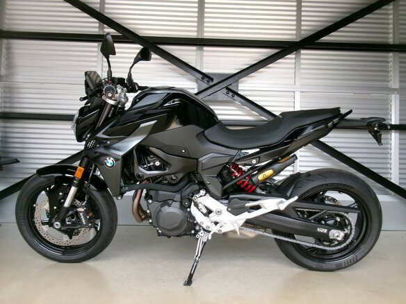 2025 BMW F 900 R, чёрный, 1277000 рублей