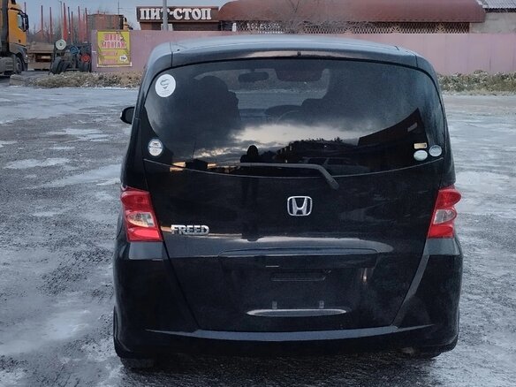 2008 Honda Freed I, чёрный, 750000 рублей - вид 2