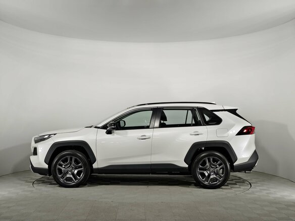 2025 Toyota RAV4 V (XA50), белый - вид 3