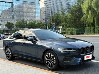 2022 Volvo S60 III, серый, 3893055 рублей, вид 1