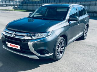 2015 Mitsubishi Outlander III Рестайлинг 2, серый, 1500000 рублей, вид 2