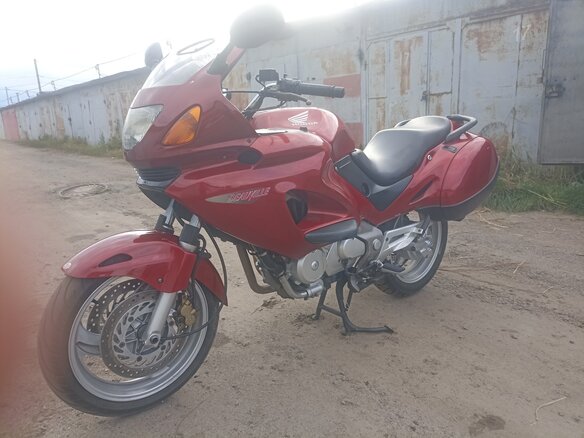 1999 Honda NT650V Deauville, красный, 295000 рублей