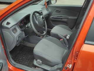 2011 Kia Rio II Рестайлинг, оранжевый, 650000 рублей, вид 5