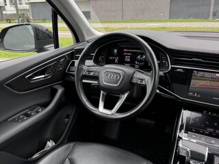2020 Audi Q7 55 TFSI II (4M) Рестайлинг, чёрный, 5200000 рублей, вид 5