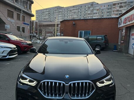 2022 BMW X6 30d III (G06), чёрный, 7450000 рублей, вид 4