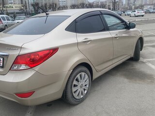 2012 Hyundai Solaris I, бежевый, 399999 рублей, вид 4