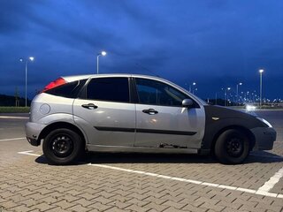 2002 Ford Focus I Рестайлинг, серебристый, 210000 рублей, вид 4