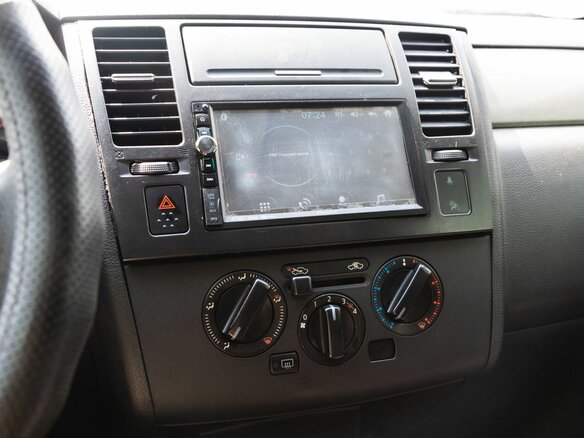 2007 Nissan Tiida I, чёрный, 380000 рублей - вид 18